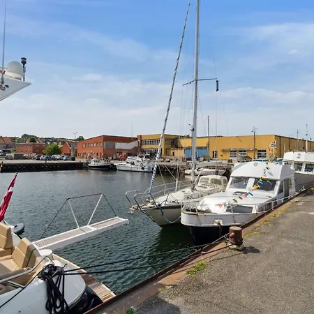 Ginie - 70m From The Sea By Interhome