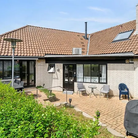 Ginie - 70m From The Sea By Interhome